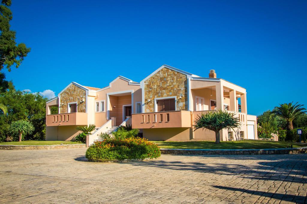 Leone Luxury Villas Kalamákion Esterno foto