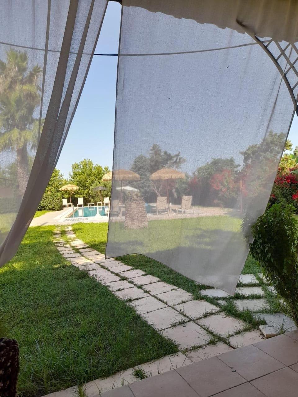 Leone Luxury Villas Kalamákion Esterno foto