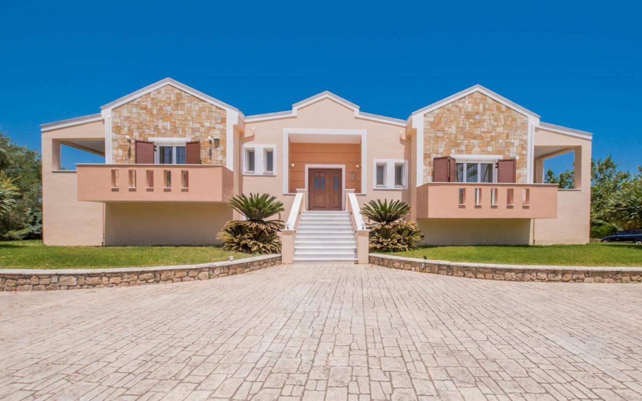 Leone Luxury Villas Kalamákion Esterno foto