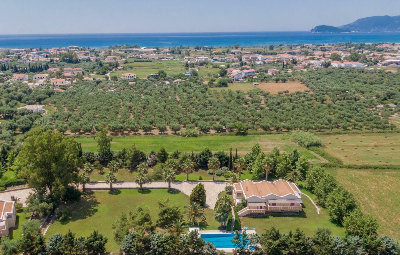 Leone Luxury Villas Kalamákion Esterno foto
