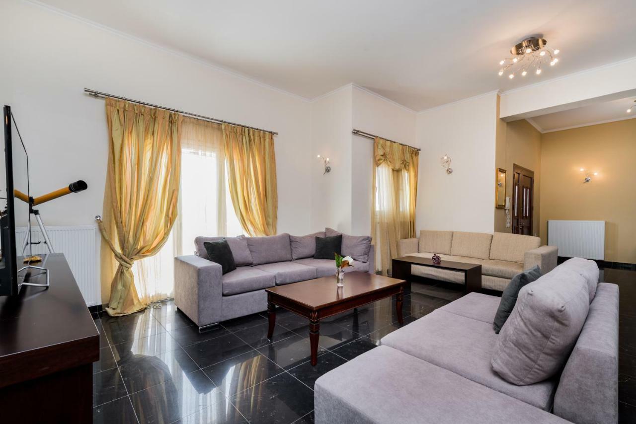 Leone Luxury Villas Kalamákion Esterno foto